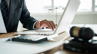 Courtroom Technology for Litigators: From Strategy to Evidence Presentation